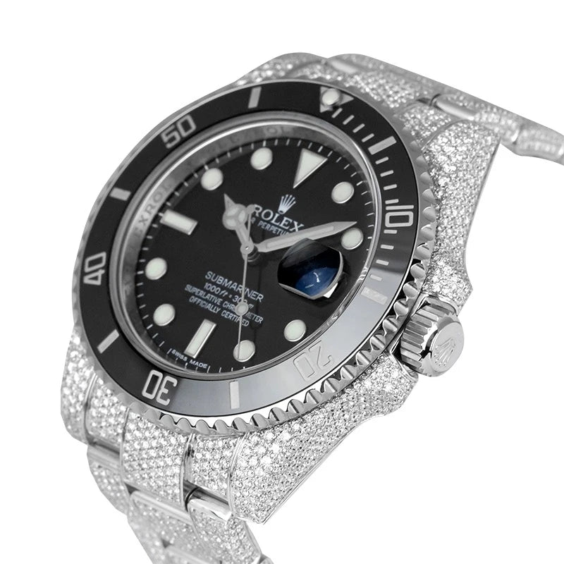 Side view of Rolex Submariner Date 116610LN