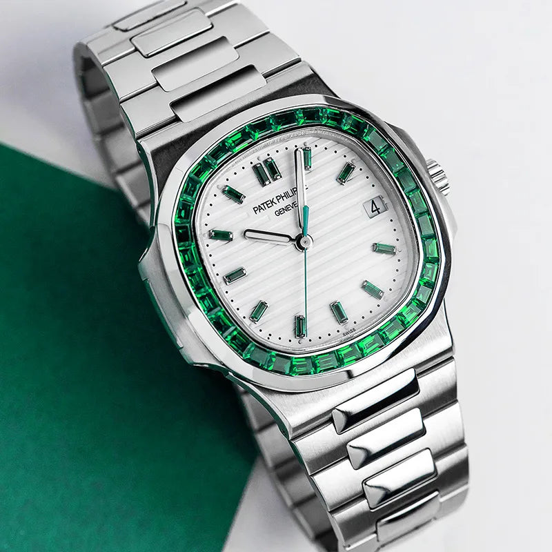 Full view of Patek Philippe Nautilus 5711 Green Emerald