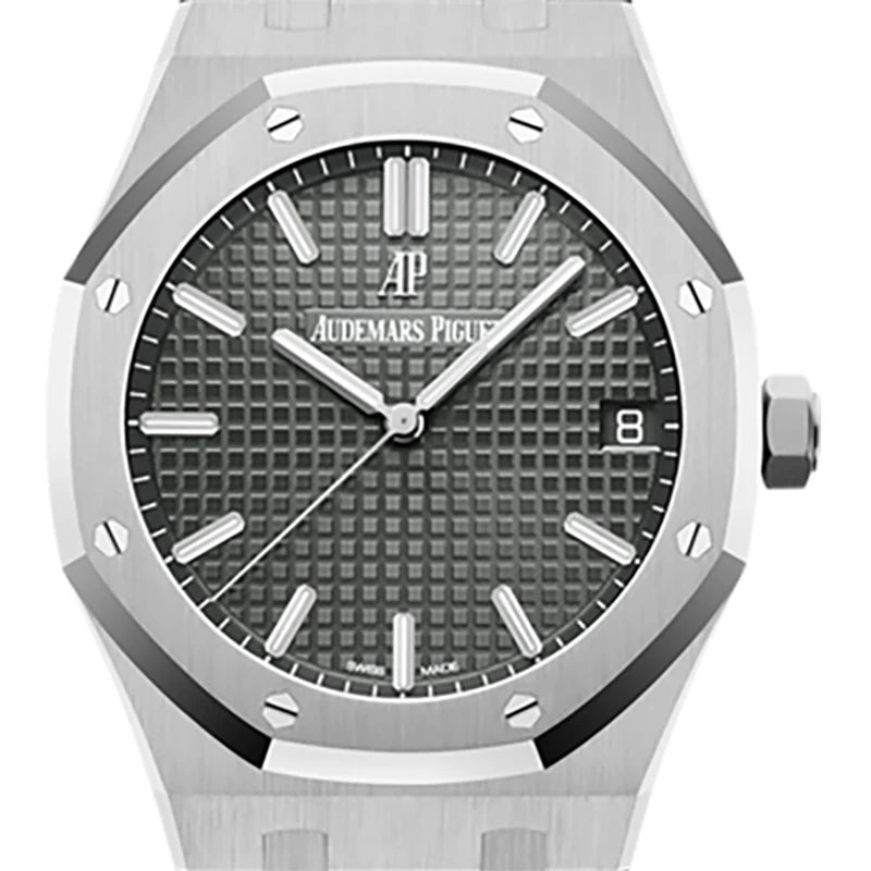 Close-Up view of AP Royal Oak Grey Dial 15500ST.OO.1220ST.02
