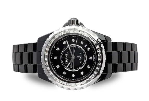 Side view of Chanel J12 38mm H1626