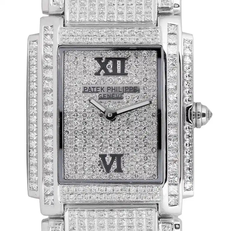 Closeup - Custom Diamond Set PP Twenty 4 White Gold 4910/20G-001