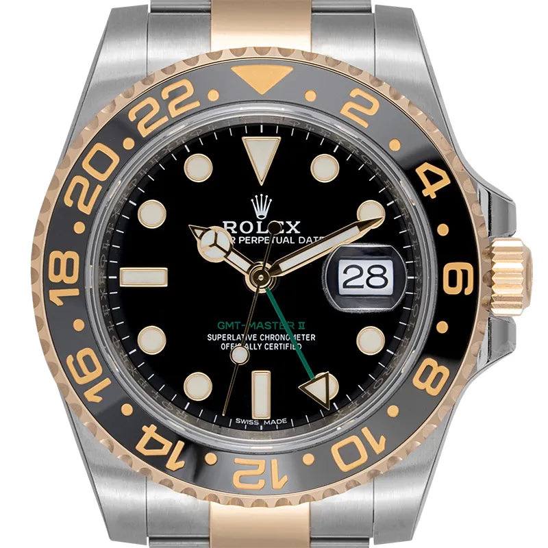 Close up - Rolex GMT-Master II Stainless Steel and Yellow Gold Black/Index 116713LN