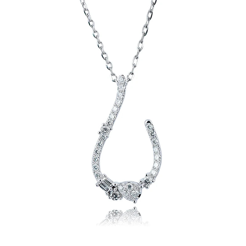 Close up - Custom Diamond Set 18ct White Gold Necklace