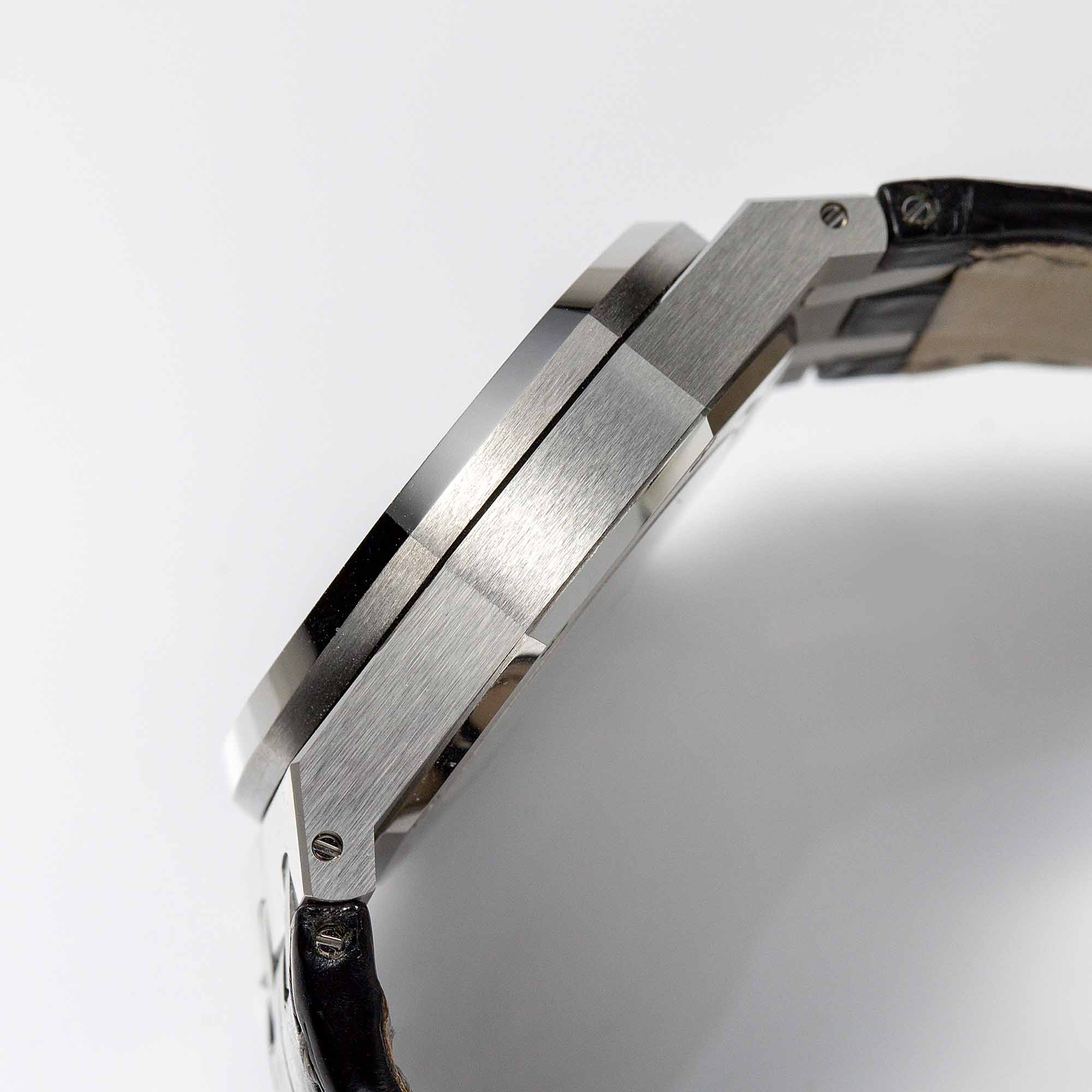Side shot of Audemars Piguet Royal Oak Chronograph Dubail Limited Edition