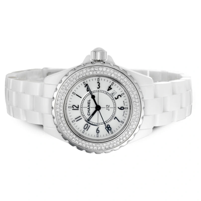 Side view of Chanel J12 33mm H0968