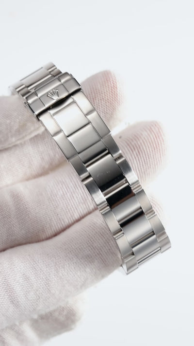 Preview video of Rolex 16622 Oyster bracelet with fold over clasp
