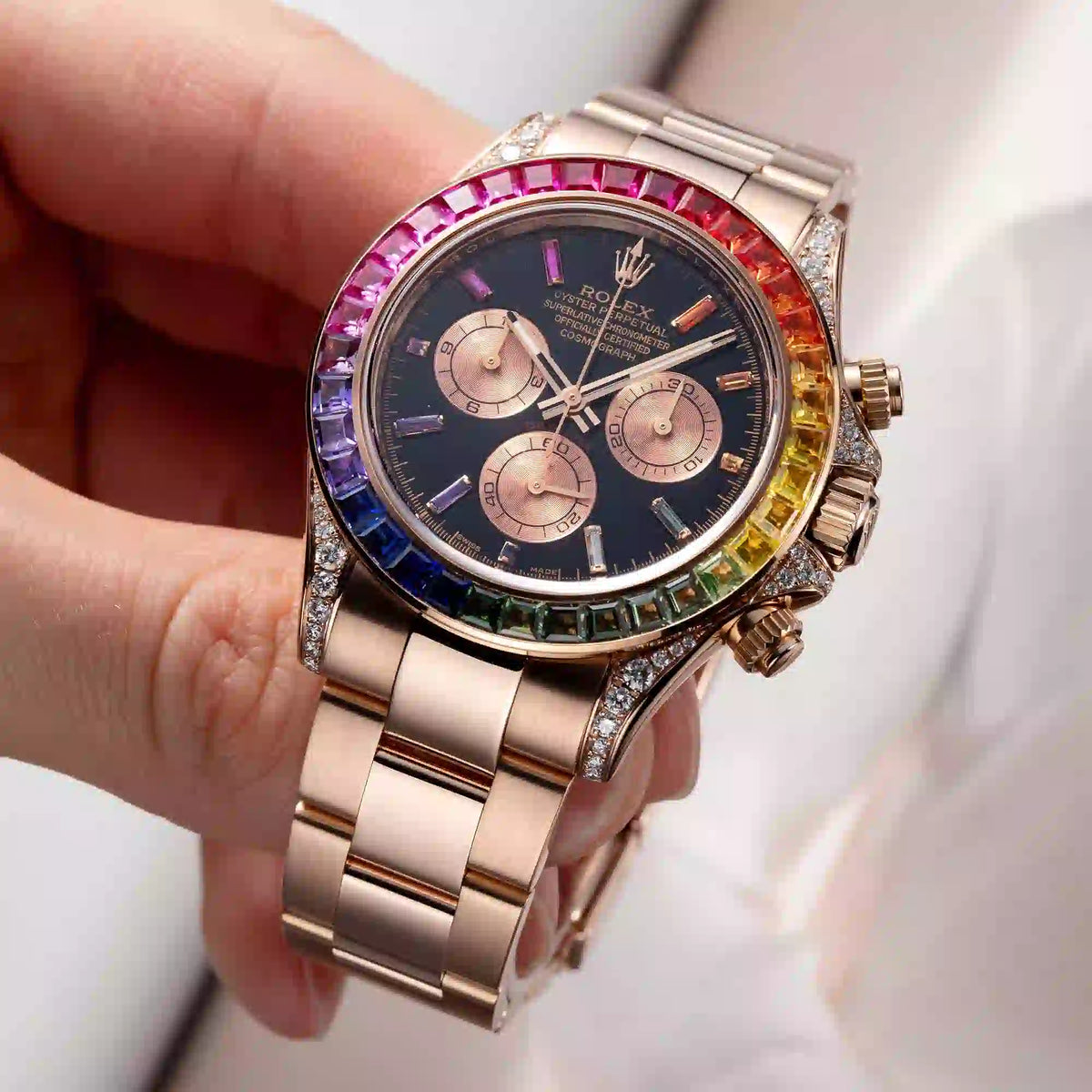 リモージュ　アルトワ　ローズ カラー Buy Rolex Daytona 116505 Custom Rainbow Diamond Paved Dial